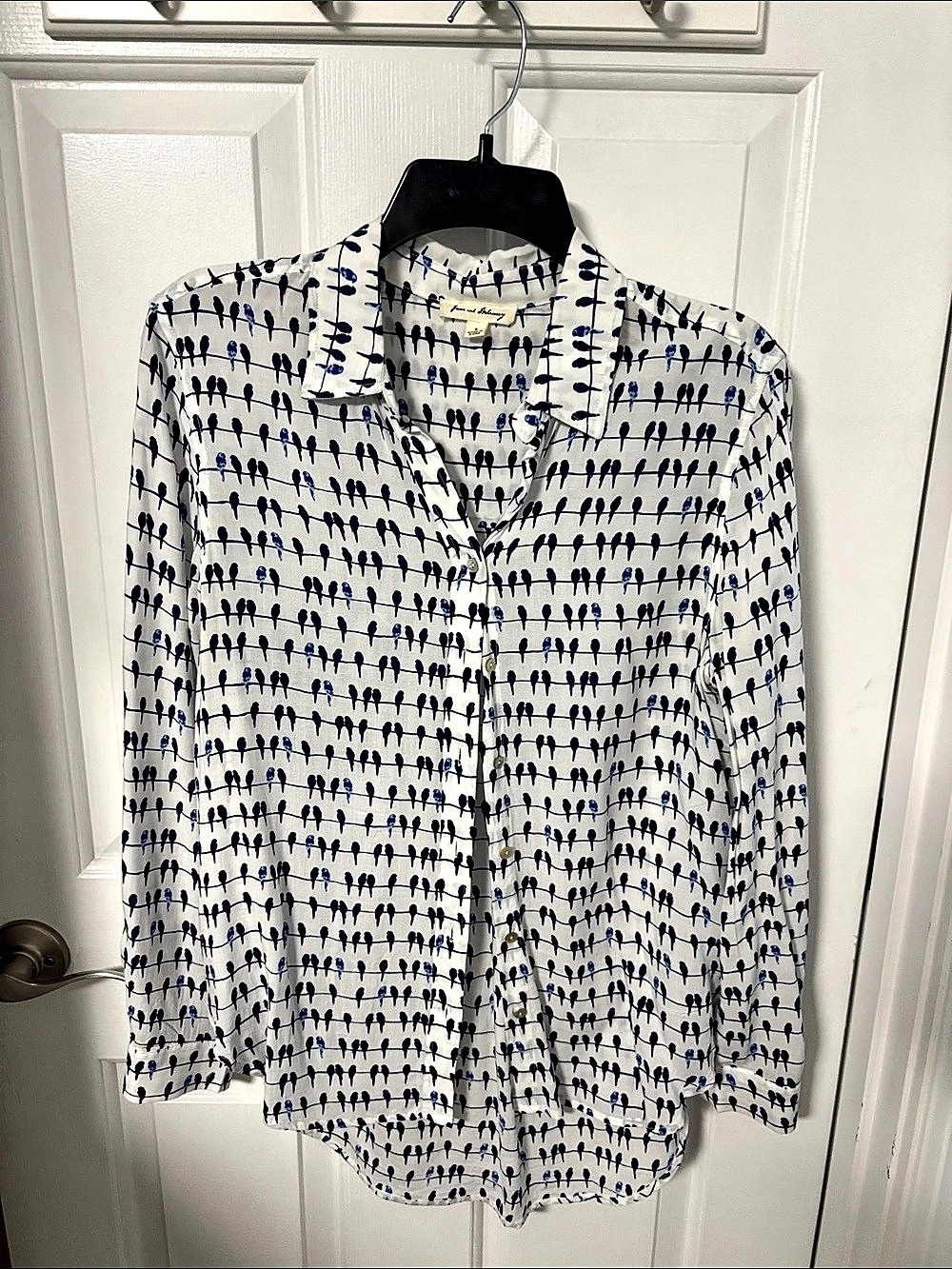 Anne and Bancy Abstract Print Button Down Size Small